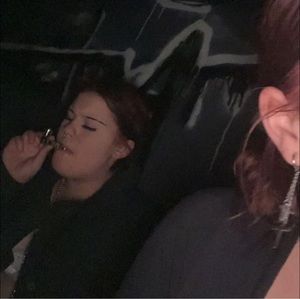 Meet your Posher, Ella